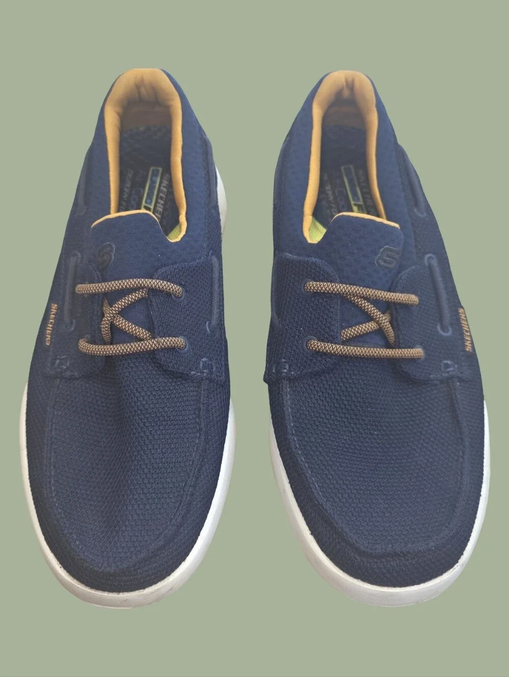 Skechers Sneakers Shoes Goga Mat Arch Memory Foam Relaxed Fit Men’s Size 9.5